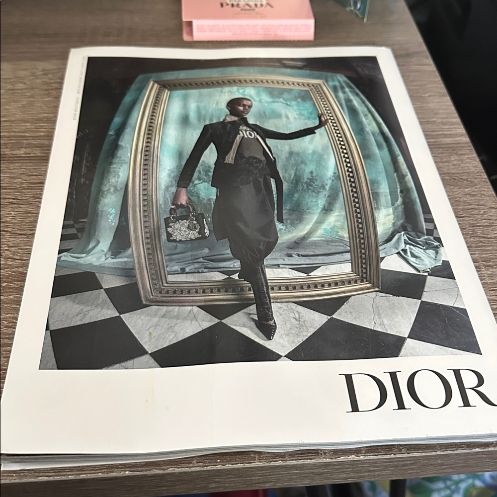 Architectural Digest Style Issue - Picture 3 of 4